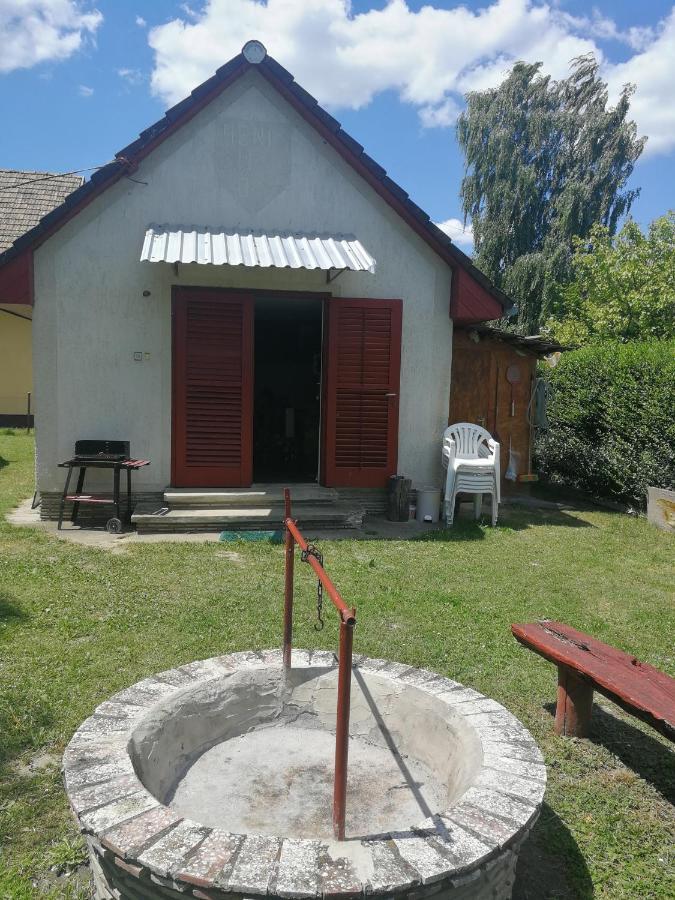 Kuckoz-Lak Hotel Balatonmáriafürdő Esterno foto